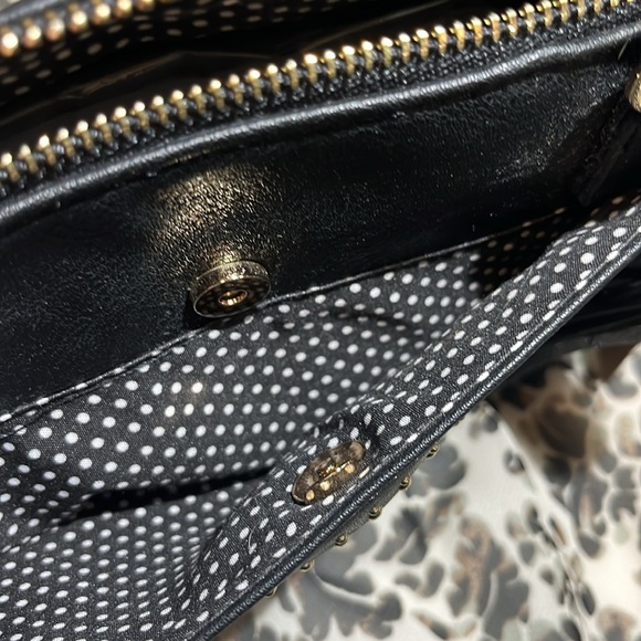 NWT LIKE DREAMS BLACK VEGAN PURSE - Picture 6 of 15